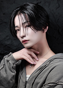 麗唯